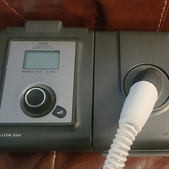 Philips Respironics Remstar Pro C-Fex + (system one) with Accessories - Picture 5 of 14
